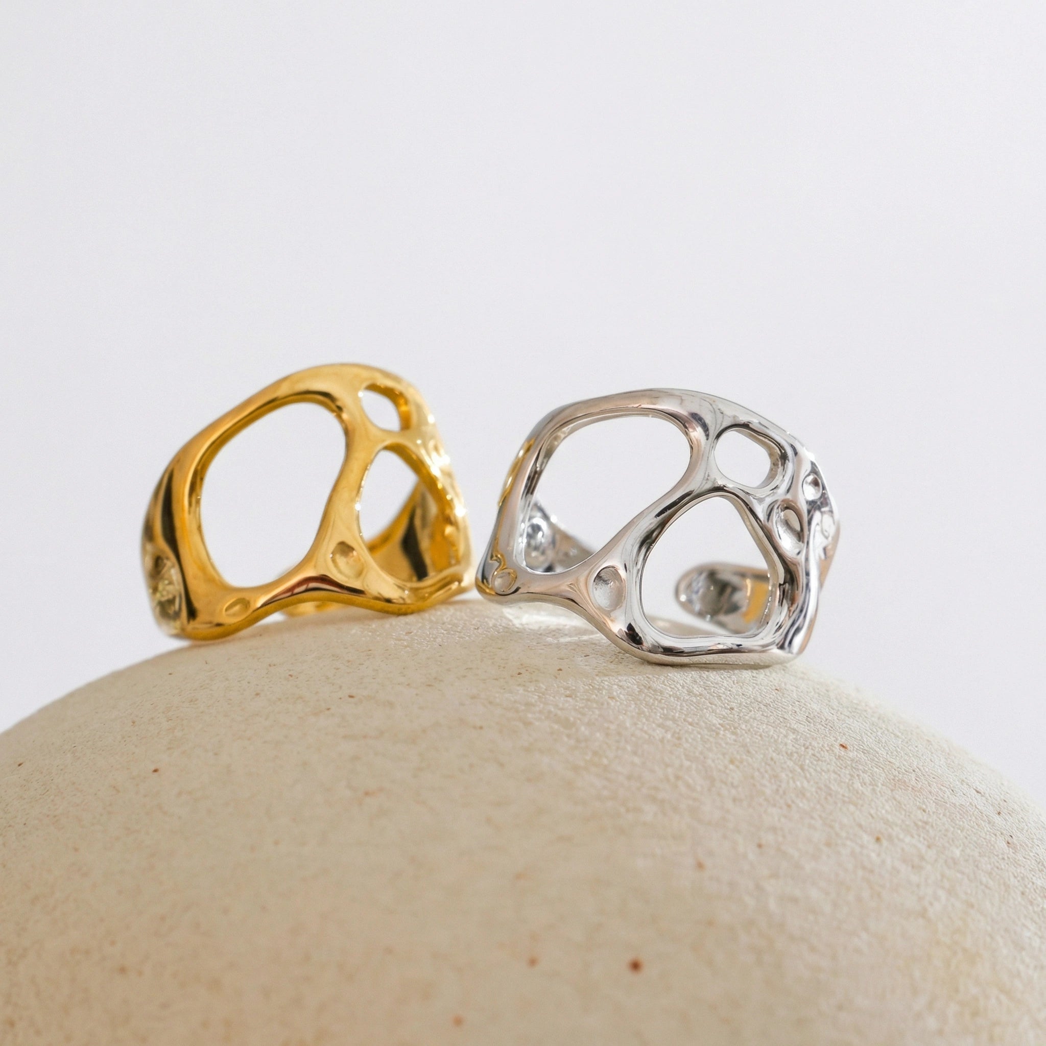 Geometric Hollow Open Ring